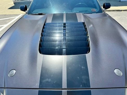 Used 2022 Ford Mustang Shelby GT500 w/ Carbon Fiber Track Pack RWD image 16