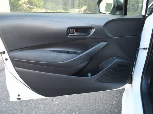 Certified 2025 Toyota Corolla LE FWD image 13