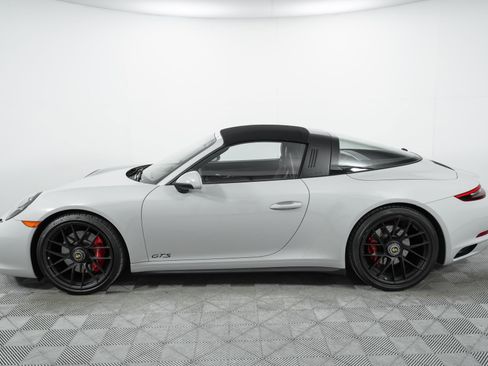 Used 2018 Porsche 911 Targa 4 GTS image 63