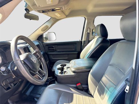 Used 2022 RAM 1500 Tradesman w/ Chrome Appearance Group image 21