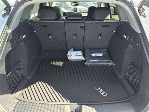 New 2025 Audi Q6 e-tron Premium image 18