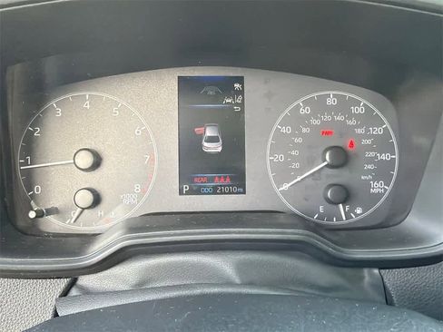 Used 2025 Toyota Corolla LE image 24