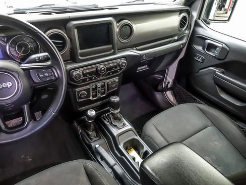 Used 2023 Jeep Gladiator Sport image 13