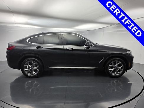 Used 2023 BMW X4 xDrive30i image 3