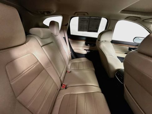 Used 2018 Honda CR-V Touring image 25