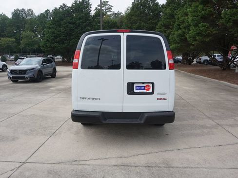 Used 2024 GMC Savana 3500 LS RWD image 20