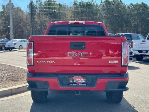 Used 2016 GMC Canyon SLE w/ All Terrain Package image 9