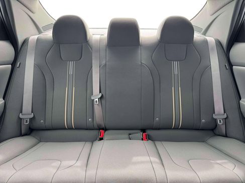 New 2026 Hyundai Elantra Blue image 16