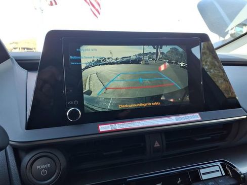 New 2026 Toyota Prius LE image 13