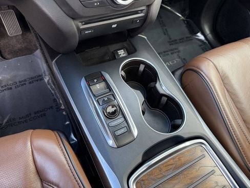Used 2017 Acura MDX SH-AWD image 24