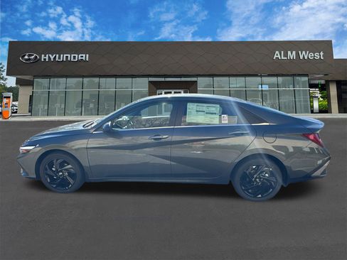 New 2026 Hyundai Elantra SEL Sport Premium w/ Cargo Package FWD image 9