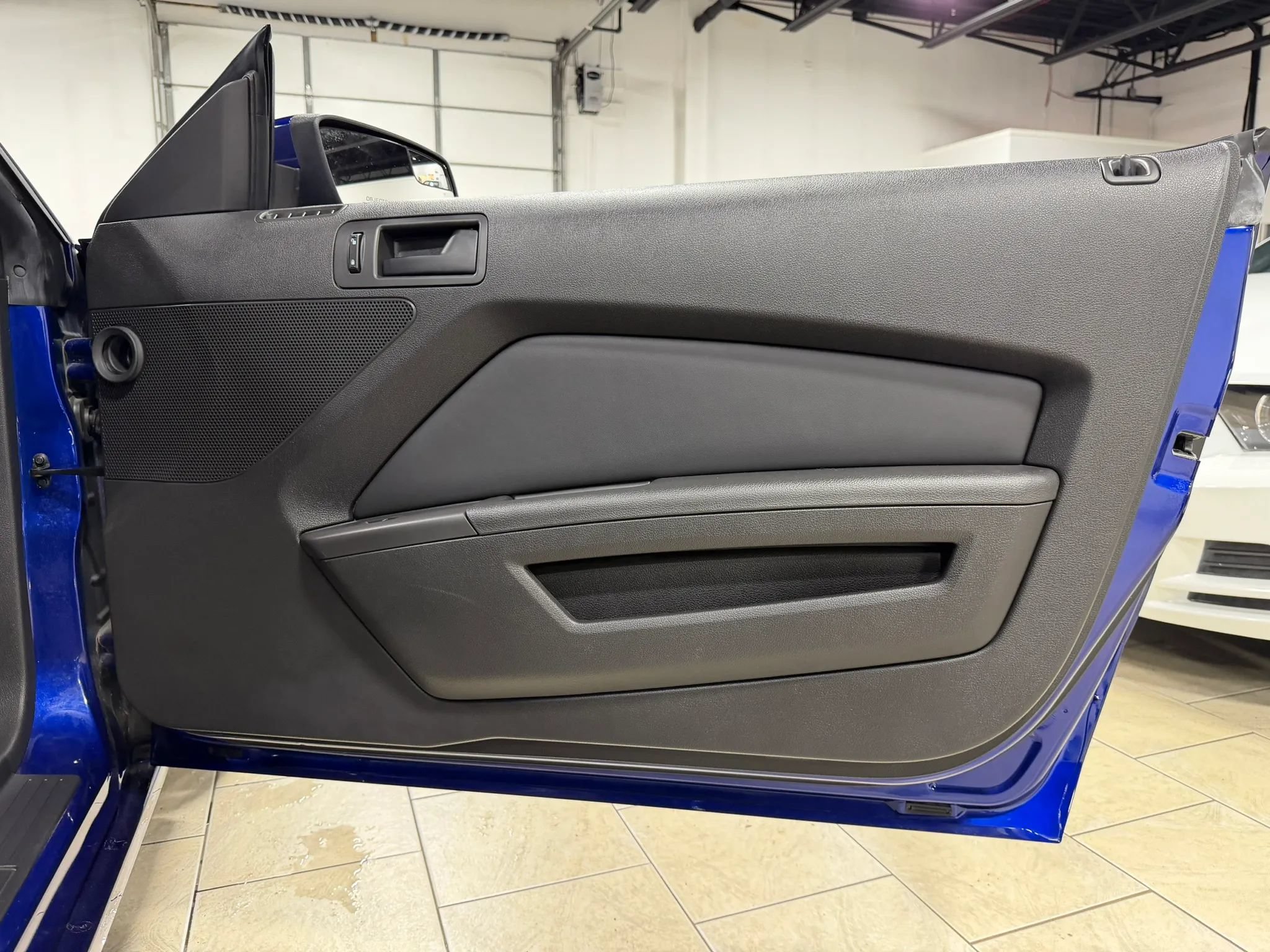 Used 2013 Ford Mustang GT w/ Brembo Brake Pkg RWD image 31