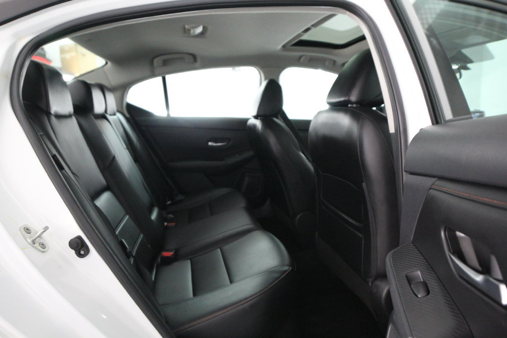 Used 2022 Nissan Sentra SR w/ SR Premium Package FWD image 38