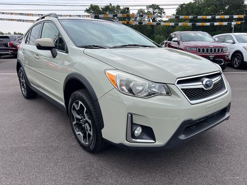 Used 2017 Subaru Crosstrek 2.0i Limited AWD/4WD image 11