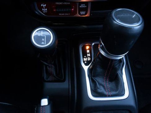 Used 2023 Jeep Gladiator Rubicon w/ LED Lighting Group image 22