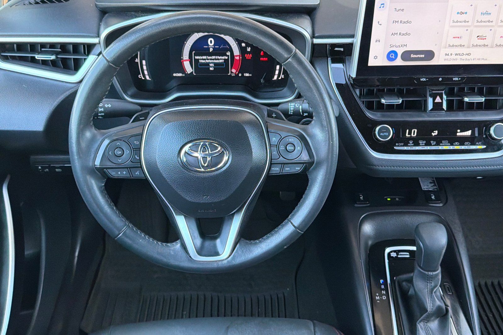 Used 2025 Toyota Corolla XSE FWD image 18