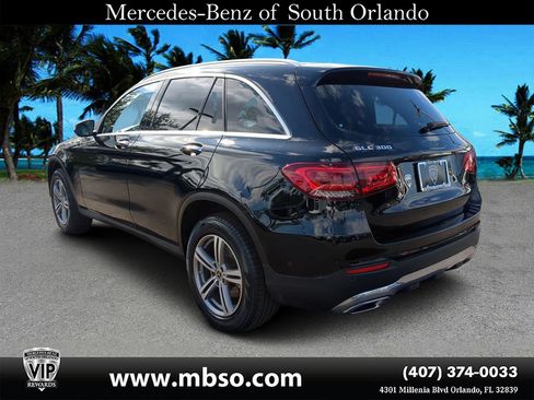 Certified 2021 Mercedes-Benz GLC 300 4MATIC image 4