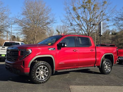 Used 2024 GMC Sierra 1500 AT4 w/ Technology Package image 29