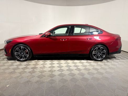 Used 2024 BMW 530i xDrive w/ M Sport Package AWD/4WD image 3