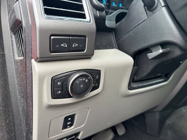 Used 2017 Ford F250 XLT w/ XLT Value Package AWD/4WD image 11