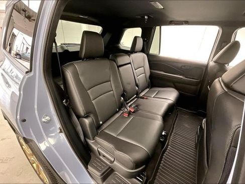 Certified 2023 Honda Passport EX-L image 19