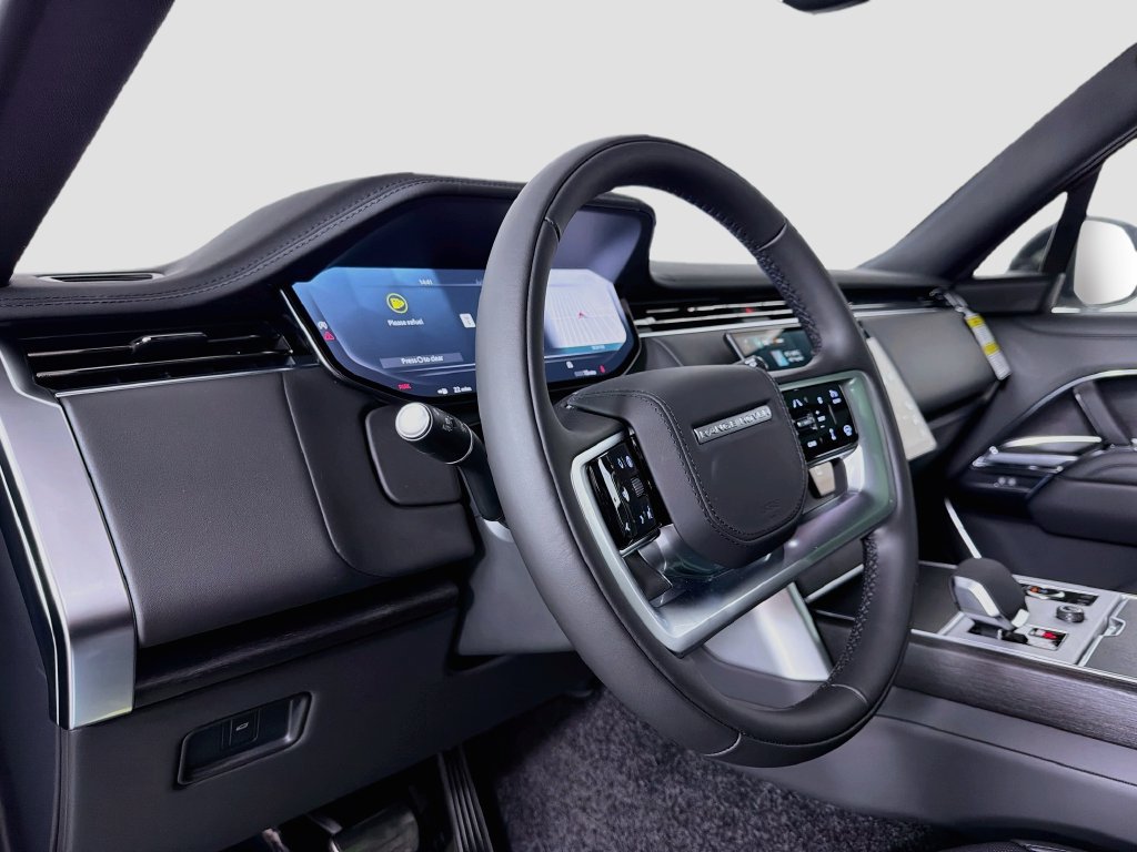New 2027 Land Rover Range Rover Long Wheelbase SE AWD/4WD image 9