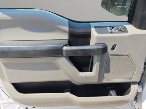 Used 2018 Ford F150 XL w/ Trailer Tow Package w/101A RWD image 13