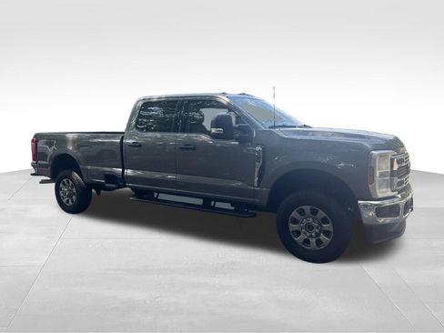 Used 2024 Ford F350 XLT w/ FX4 Off-Road Package AWD/4WD image 6