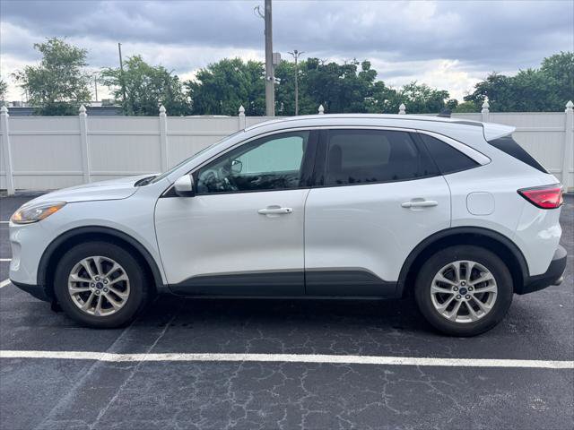 Used 2020 Ford Escape SE FWD image 4