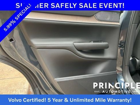 Certified 2025 Volvo EX90 Ultra AWD/4WD image 30