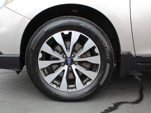 Used 2015 Subaru Outback 2.5i Limited AWD/4WD image 14