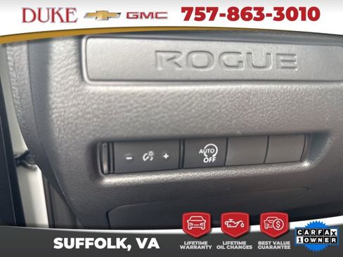 Used 2023 Nissan Rogue S image 9