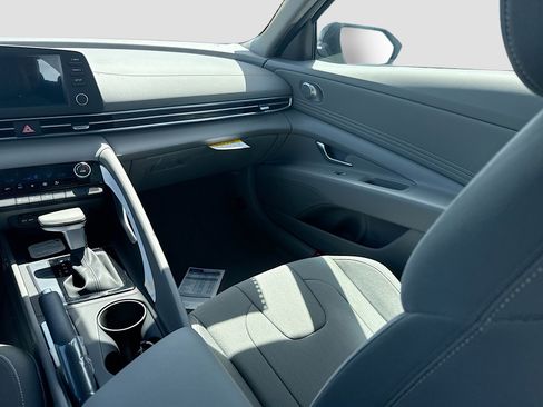 New 2026 Hyundai Elantra Sport FWD image 16