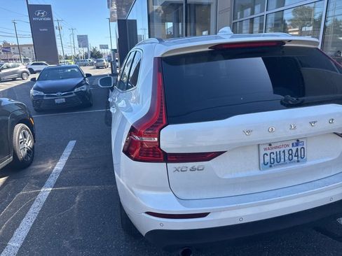Used 2020 Volvo XC60 T5 Momentum AWD/4WD image 5