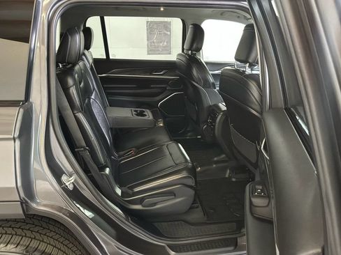 Used 2021 Jeep Grand Cherokee L Limited AWD/4WD image 21