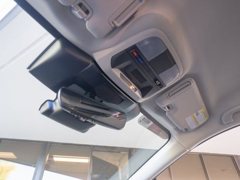 Certified 2025 Subaru Crosstrek 2.5i Limited w/ Popular Package #4A image 14