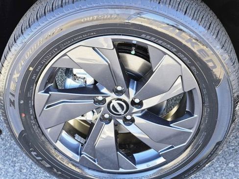 New 2026 Nissan Rogue SV w/ Cold Weather Package FWD image 10