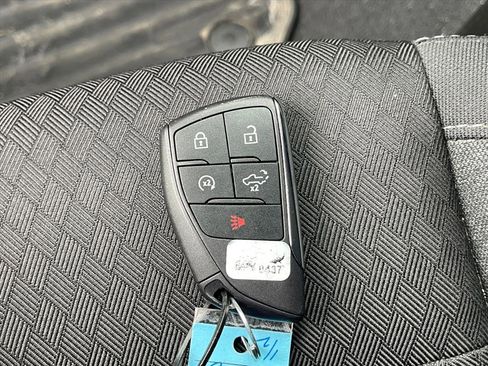 Certified 2023 Chevrolet Silverado 1500 LT w/ Z71 Off-Road Package image 10