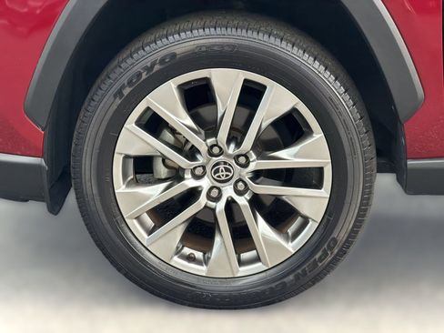 Used 2021 Toyota RAV4 Limited FWD image 13