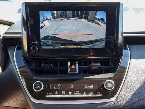 Used 2024 Toyota Corolla LE image 29