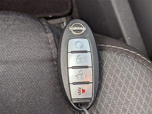 Used 2022 Nissan Pathfinder SV image 28