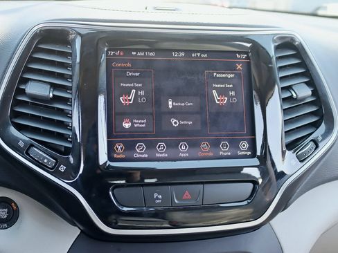 Used 2019 Jeep Cherokee Limited AWD/4WD image 23