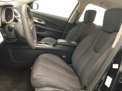 Used 2017 Chevrolet Equinox LS image 17