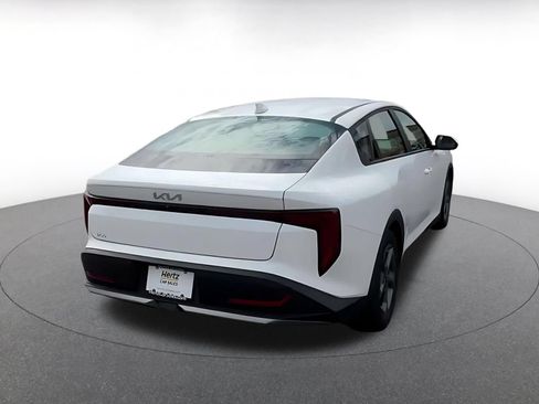 Used 2025 Kia K4 FWD image 14