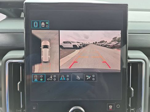 New 2026 GMC Yukon Denali w/ Advanced Technology Package AWD/4WD image 25
