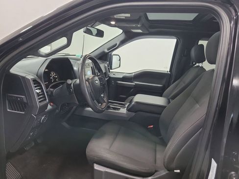 Used 2018 Ford F150 XLT w/ Equipment Group 302A Luxury image 4