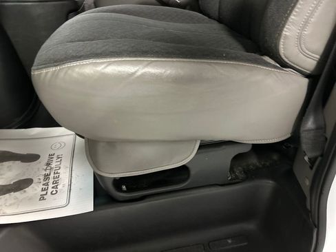 Used 2024 GMC Savana 2500 Work Van w/ Driver Convenience Package image 12