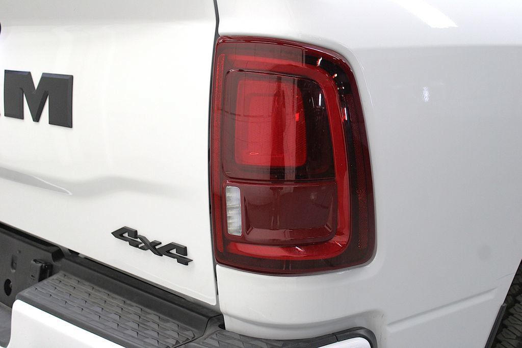 New 2026 RAM 2500 Big Horn AWD/4WD image 47