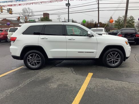 Used 2019 Jeep Grand Cherokee Limited AWD/4WD image 8