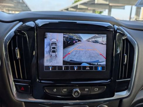 Used 2023 Chevrolet Traverse RS w/ LPO, Floor Liner Package AWD/4WD image 9